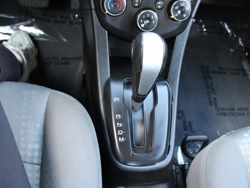 Used 2020 Chevrolet Sonic LT image 24