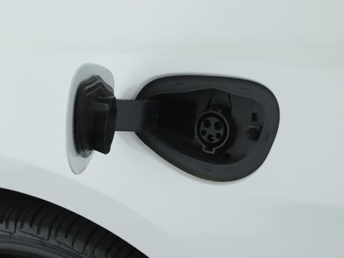 Used 2022 Chrysler Pacifica Touring-L w/ S Appearance Package image 18