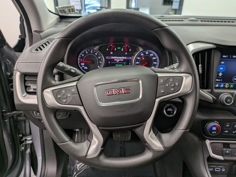 Used 2023 GMC Terrain SLE w/ Driver Convenience Package image 20