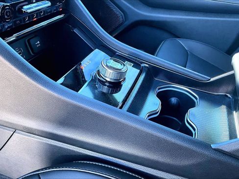 New 2025 Jeep Grand Cherokee Limited w/ Black Appearance Package image 8