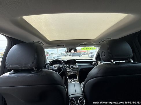 Used 2017 Mercedes-Benz C 300 4MATIC Sedan image 15