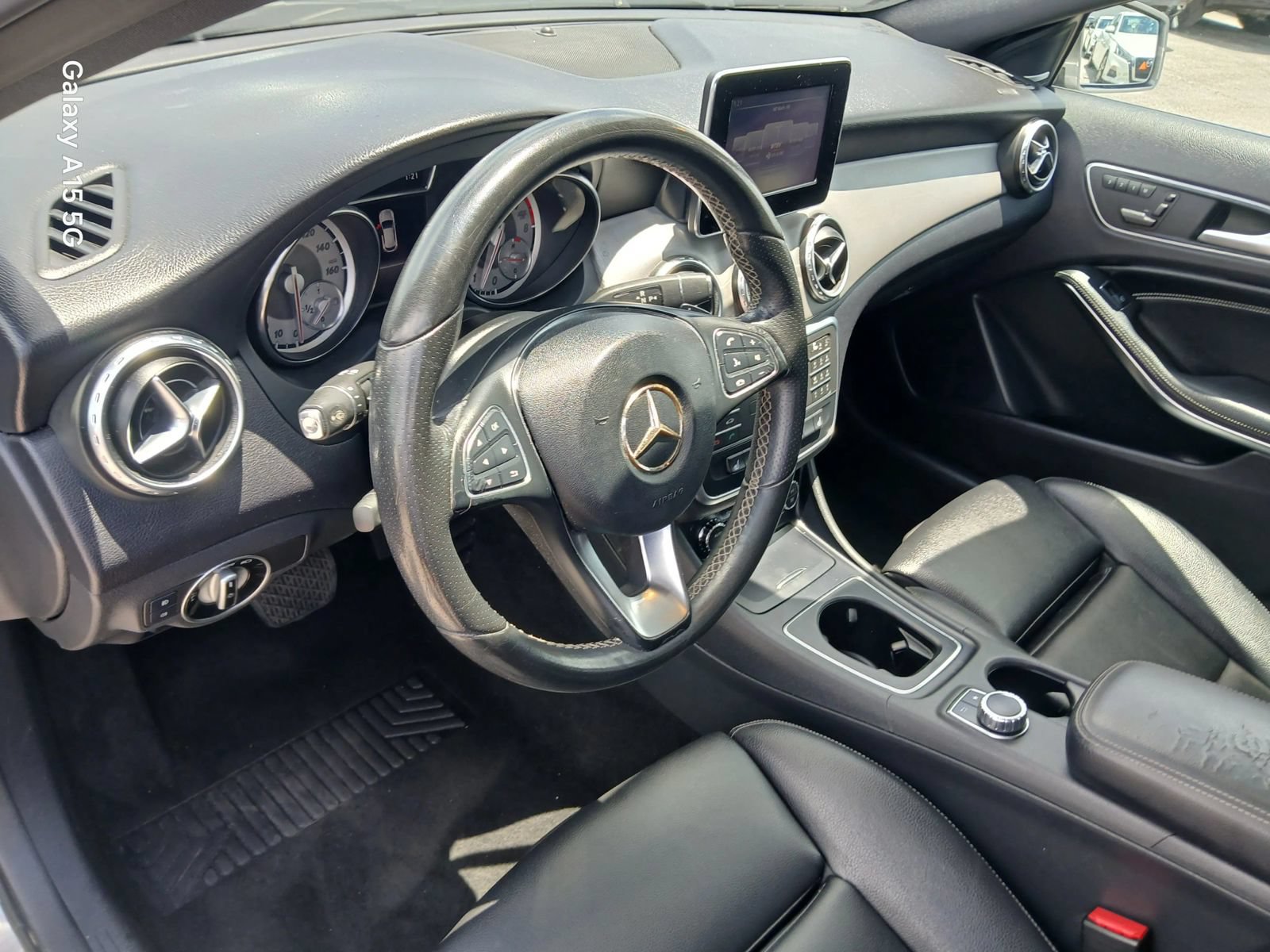 Used 2017 Mercedes-Benz GLA 250 w/ Premium Package image 7