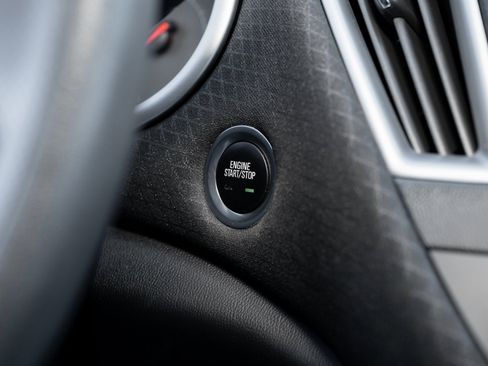 Used 2024 Chevrolet Malibu LT image 30