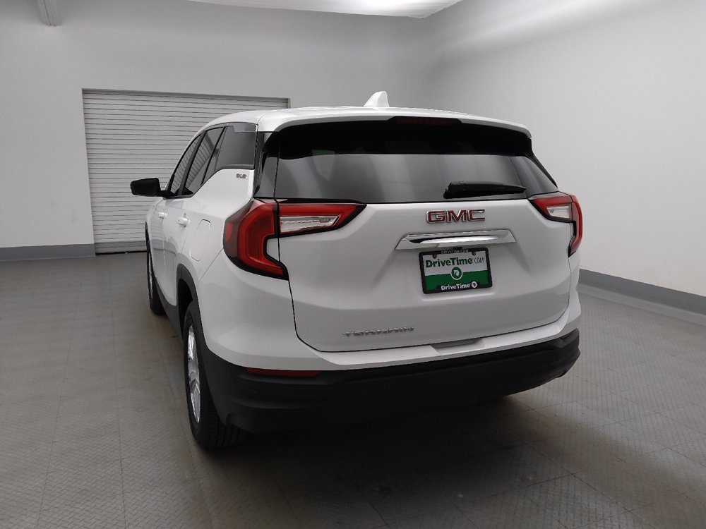 Used 2024 GMC Terrain SLE FWD image 6