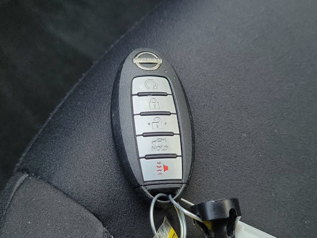 Used 2024 Nissan Altima 2.5 SV FWD image 29