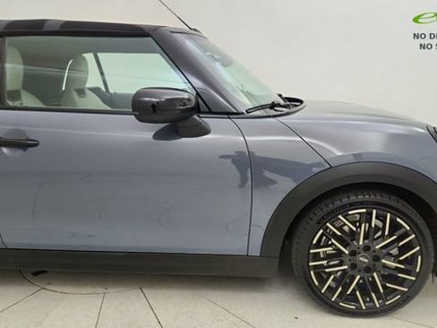 Used 2025 MINI Cooper S FWD image 22