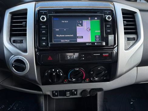 Used 2014 Toyota Tacoma 4x4 Double Cab w/ Limited Package image 8
