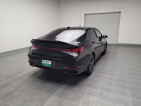 Used 2023 Hyundai Elantra SEL FWD image 7