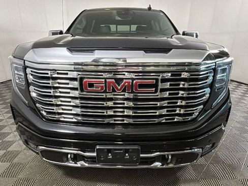 Used 2023 GMC Sierra 1500 Denali AWD/4WD image 7
