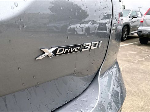 Used 2024 BMW X3 xDrive30i w/ Premium Package w/ZPA AWD/4WD image 9