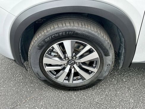 Used 2023 Nissan Pathfinder SL image 30