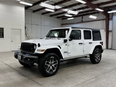 Used 2024 Jeep Wrangler Unlimited w/ Technology Group
