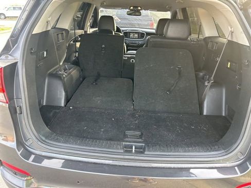 Used 2019 Kia Sorento EX FWD image 12