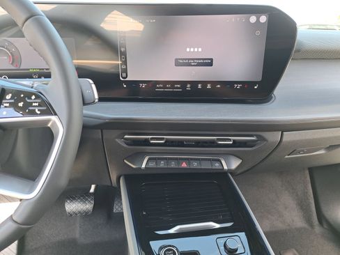 New 2026 Audi Q3 quattro 2.0T AWD/4WD image 21