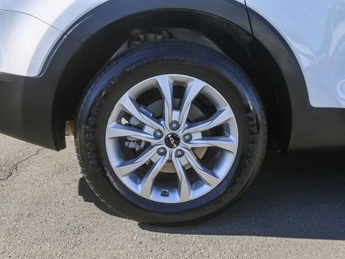 Certified 2022 Kia Telluride LX image 12