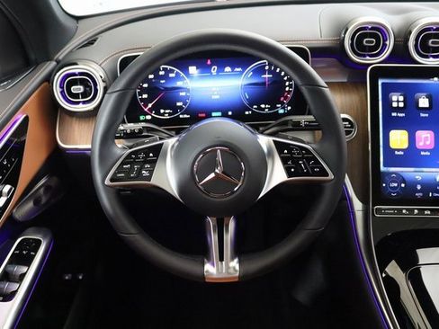 Used 2025 Mercedes-Benz GLC 350e 4MATIC w/ Driver Assistance Package image 5