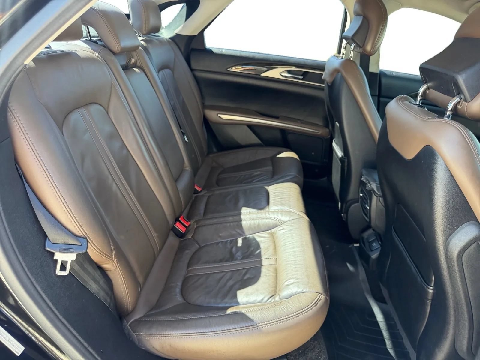Used 2015 Lincoln MKZ Hybrid w/ Equipment Group 201A Select FWD image 17