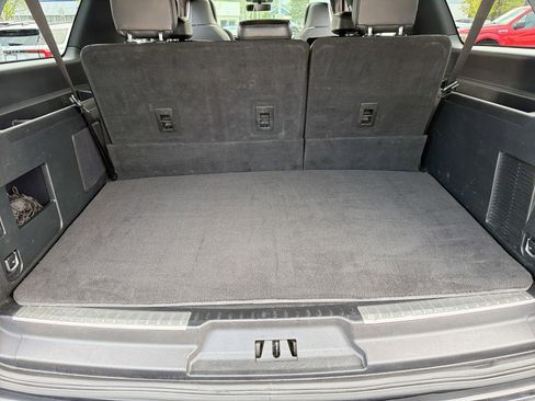 Used 2019 Lincoln Navigator L Reserve AWD/4WD image 38