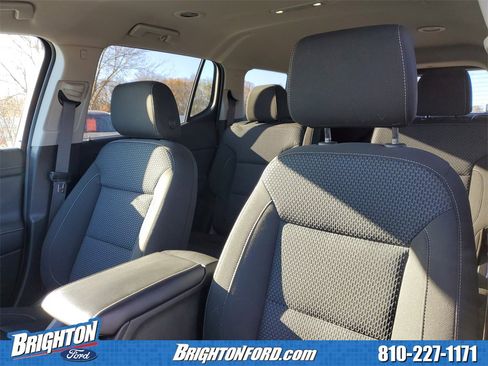 Used 2023 GMC Acadia SLE w/ Driver Convenience Package image 10