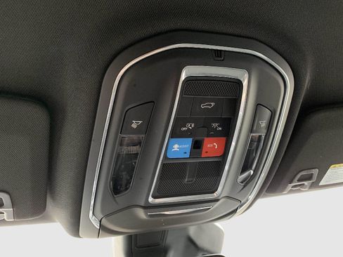 Used 2023 Jeep Grand Cherokee Altitude AWD/4WD image 32