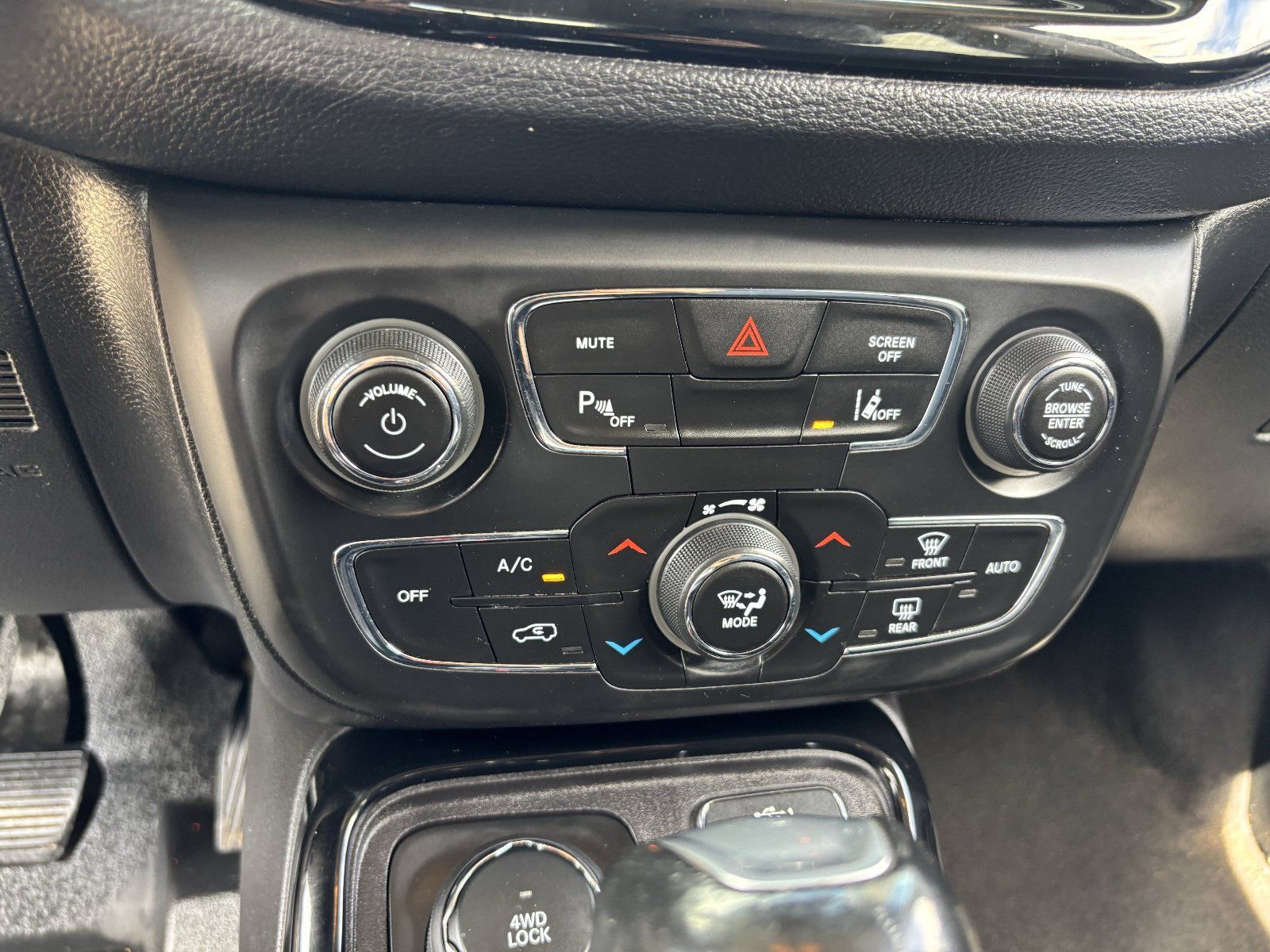 Used 2021 Jeep Compass Limited AWD/4WD image 25