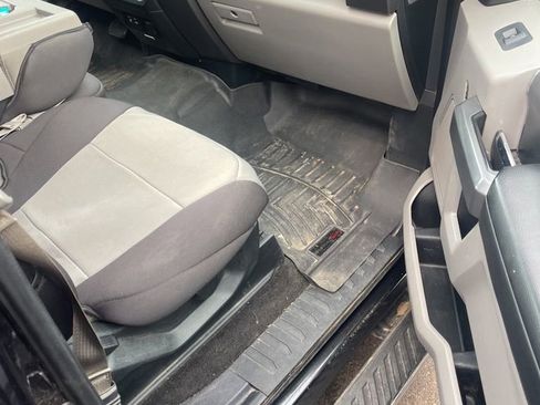 Used 2015 Ford F150 XLT w/ Equipment Group 301A Mid image 10