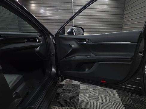 Used 2021 Toyota Camry SE w/ Carpet Mat Package (TMS) image 30