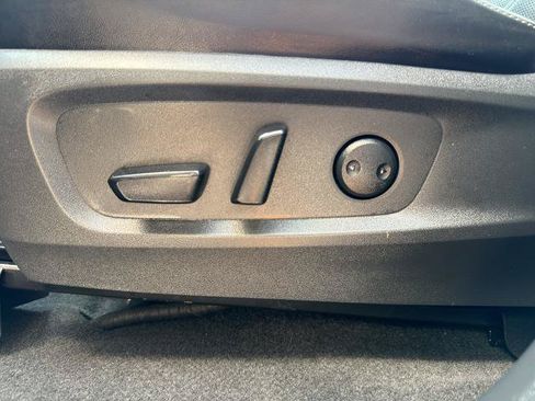 Used 2023 Nissan Pathfinder Platinum w/ Cargo Package FWD image 20
