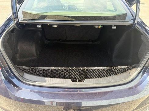 Used 2016 Chevrolet Malibu LT w/ Leather Package FWD image 16
