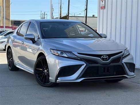 Used 2023 Toyota Camry XSE image 2