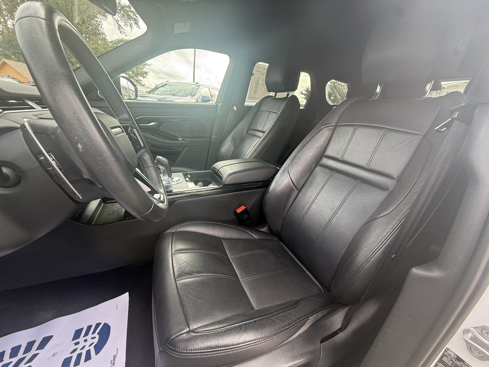 Used 2023 Land Rover Range Rover Evoque R-Dynamic SE AWD/4WD image 9