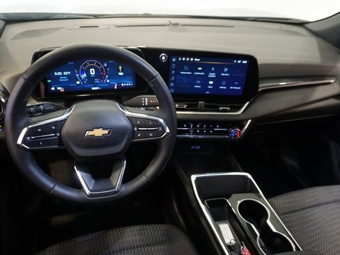 Certified 2025 Chevrolet Equinox LT image 13