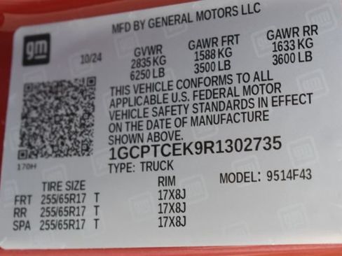 Used 2024 Chevrolet Colorado LT w/ LT Convenience Package II AWD/4WD image 16