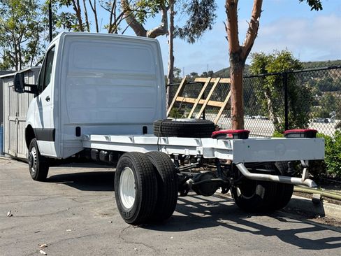 Used 2023 Mercedes-Benz Sprinter 3500 image 5