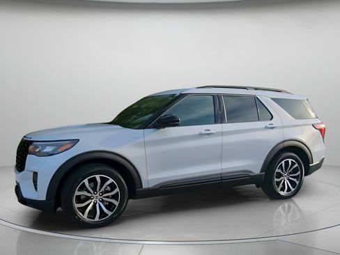 New 2026 Ford Explorer ST-Line RWD image 14