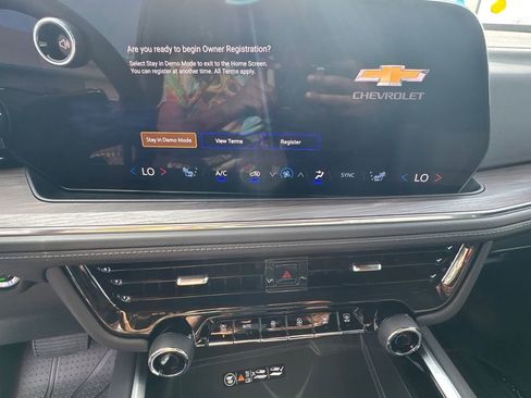 New 2026 Chevrolet Suburban Z71 w/ Comfort Package image 30