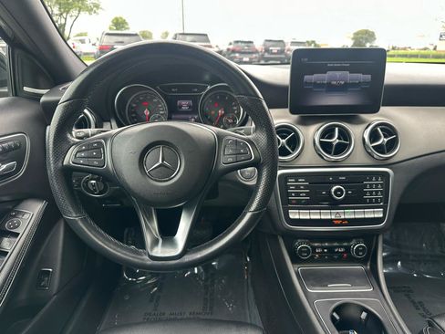 Used 2020 Mercedes-Benz GLA 250 4MATIC image 3