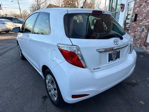 Used 2013 Toyota Yaris LE image 7