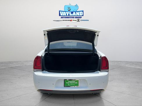 Certified 2018 Chrysler 300 S w/ 300S Premium Group AWD/4WD image 36