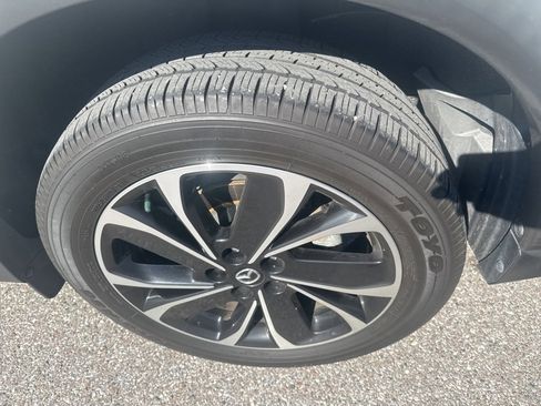 Used 2023 MAZDA CX-5 AWD 2.5 S w/ Premium Plus Pkg image 11