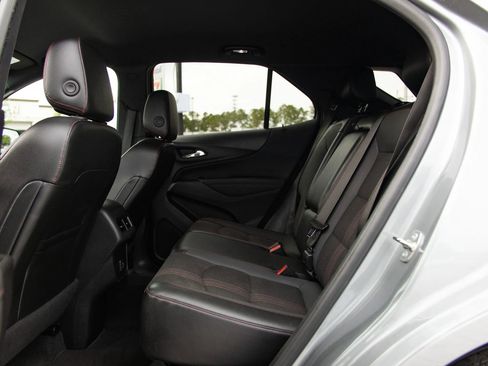 Used 2024 Chevrolet Equinox RS FWD image 23