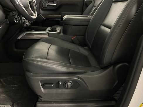 Used 2021 Chevrolet Silverado 1500 LTZ w/ Technology Package AWD/4WD image 32