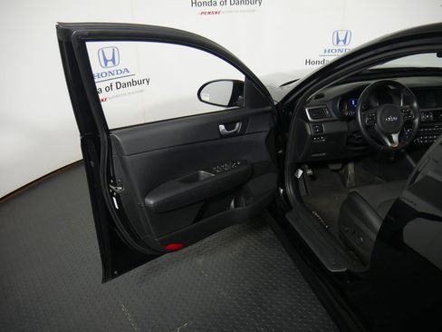 Used 2018 Kia Optima S image 10