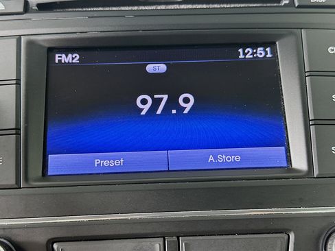 Used 2018 Hyundai Santa Fe Sport FWD image 21