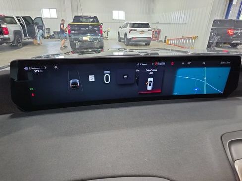 Used 2025 Ford Expedition Active AWD/4WD image 12