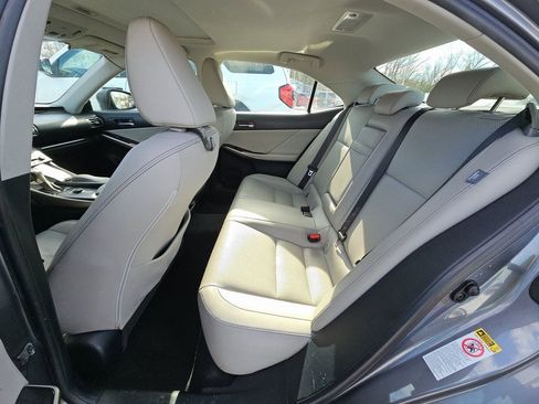 Used 2016 Lexus IS 300 AWD image 5