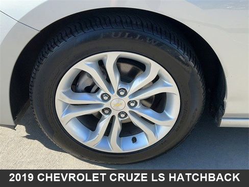 Used 2019 Chevrolet Cruze LS w/ LS Convenience Package image 25