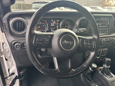 Certified 2021 Jeep Wrangler Unlimited Sport w/ Sun And Sound Package image 15