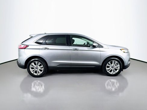 Used 2022 Ford Edge Titanium image 6