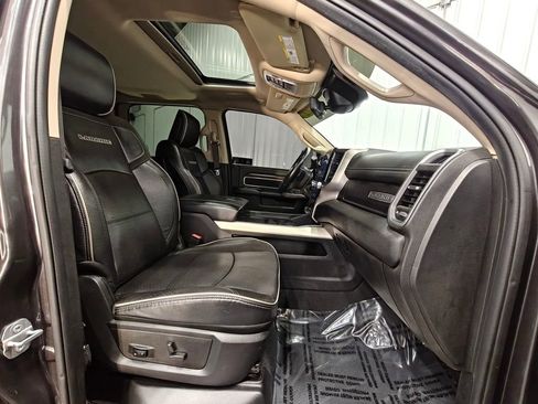 Used 2022 RAM 2500 Laramie AWD/4WD image 35